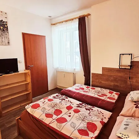 شقة Apartman Pod Zalym - Horejsi *