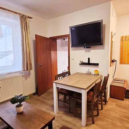 Apartman Pod Zalym - Horejsi דירה